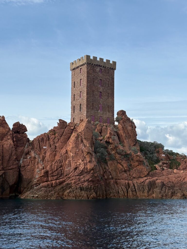Balade en bateau Saint-Raphaël île d'or et gorille